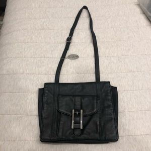 Kenneth Cole | Black Leather | Messenger Crossbody
